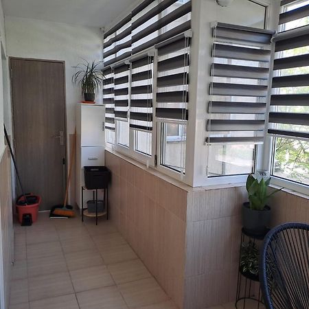 Ilona Apartament 3 Camere Râmnicu Vâlcea Buitenkant foto