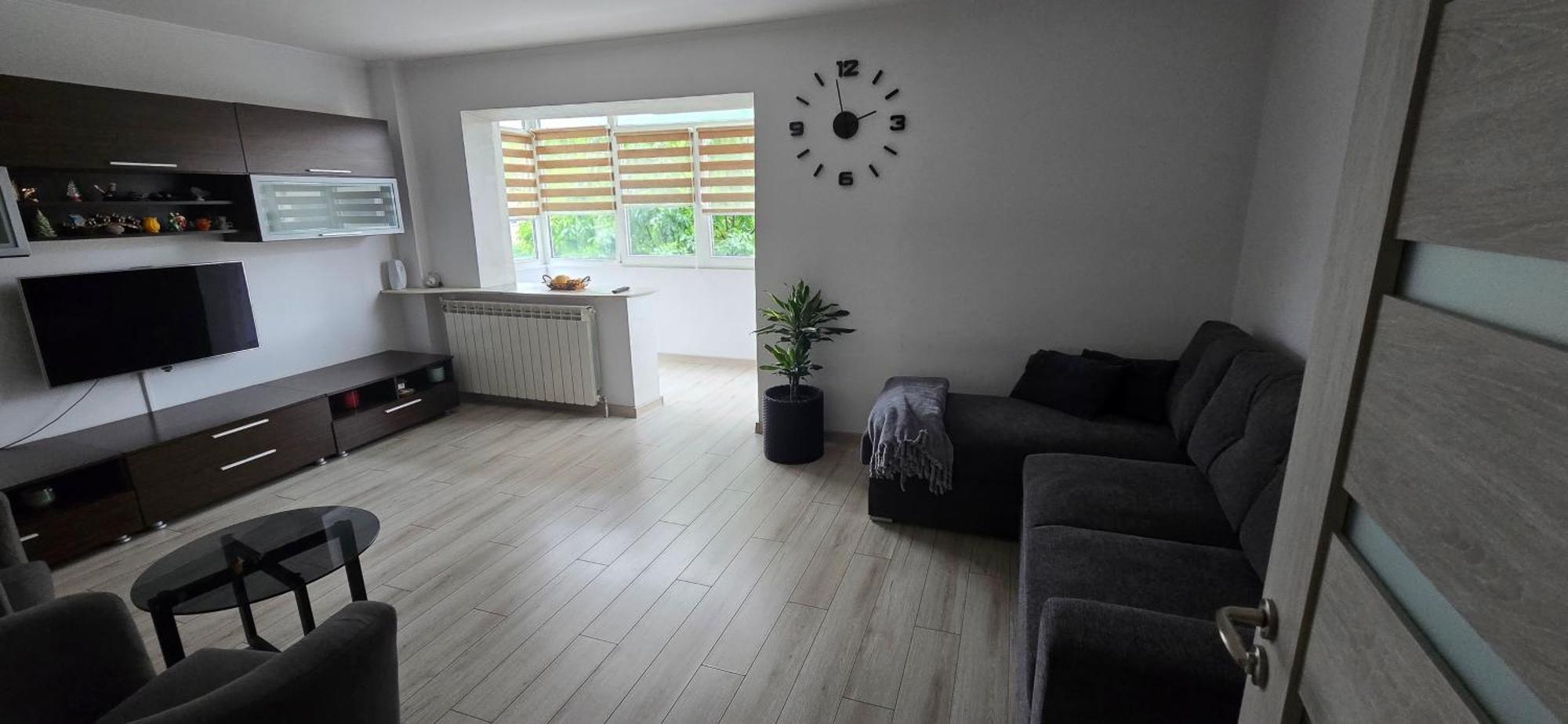 Ilona Apartament 3 Camere Râmnicu Vâlcea Buitenkant foto